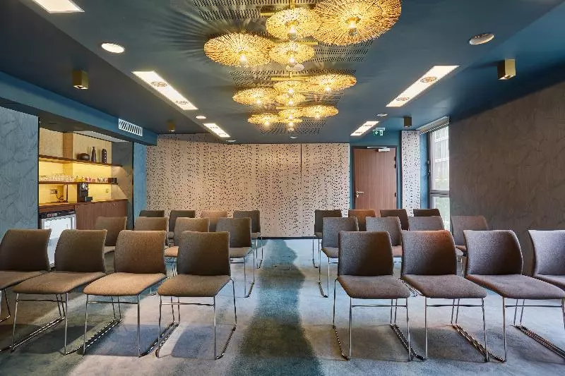 בית מלון כפרי Voco Paris Porte De Clichy, An Ihg