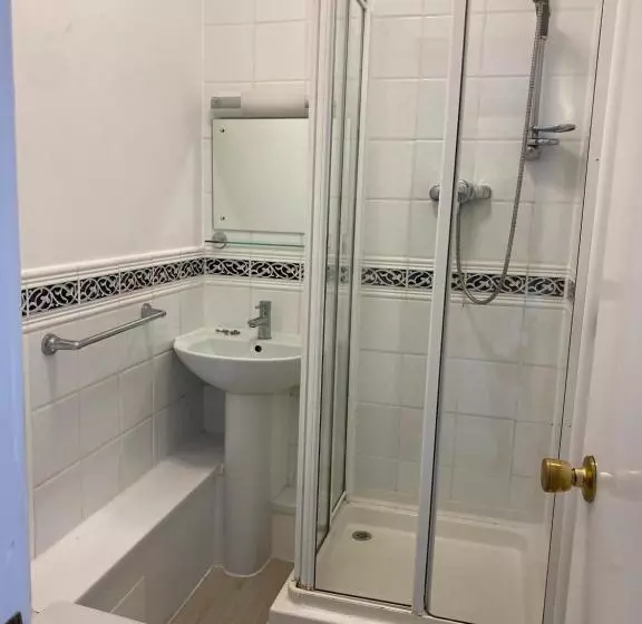 Waters Edge Hotel Torquay