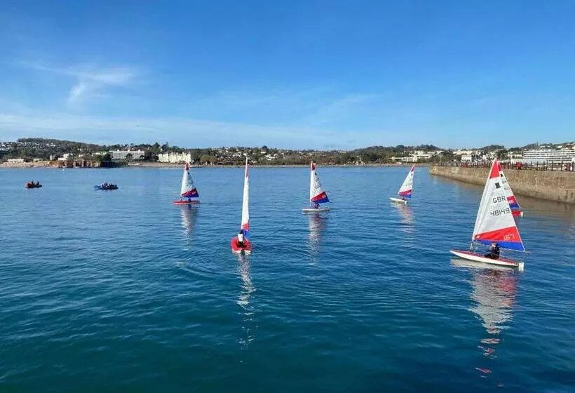Waters Edge Hotel Torquay