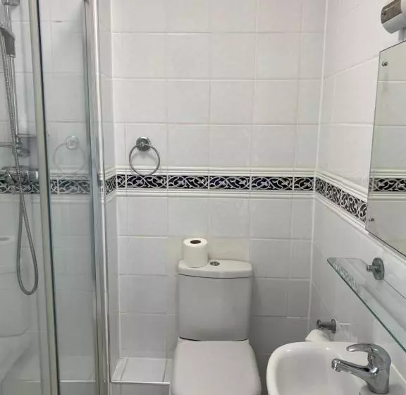 Waters Edge Hotel Torquay