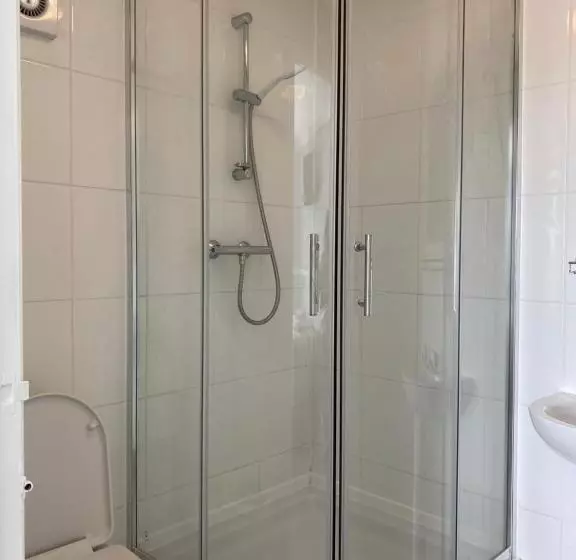 Waters Edge Hotel Torquay