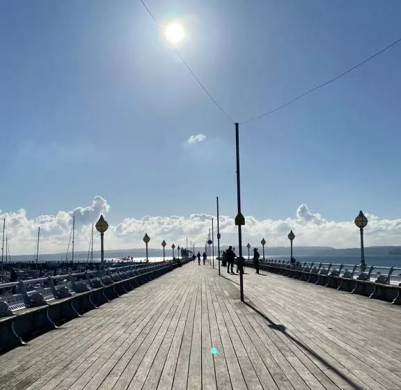 Waters Edge Hotel Torquay