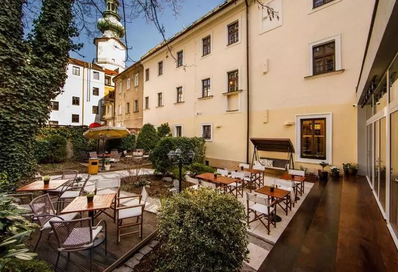 Beigli Hotel & Garden