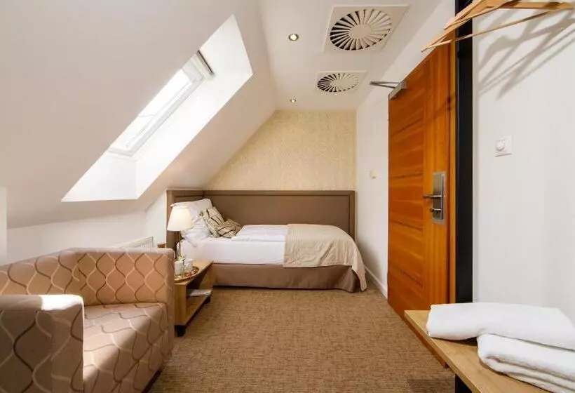 Beigli Hotel & Garden