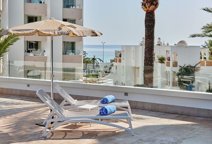 Hipotels Bahía Grande Aparthotel