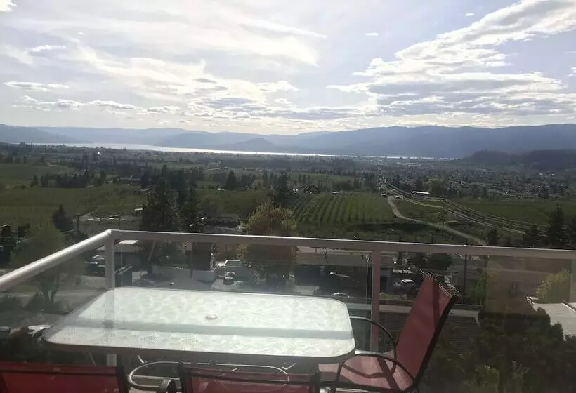 酒店 Acker Vacation Homes & Suites