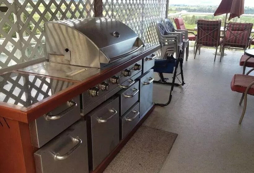 酒店 Acker Vacation Homes & Suites