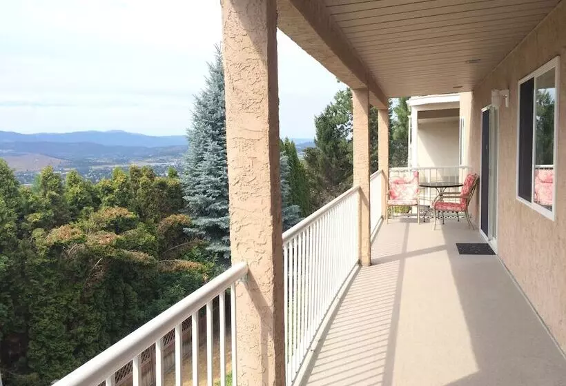 酒店 Acker Vacation Homes & Suites