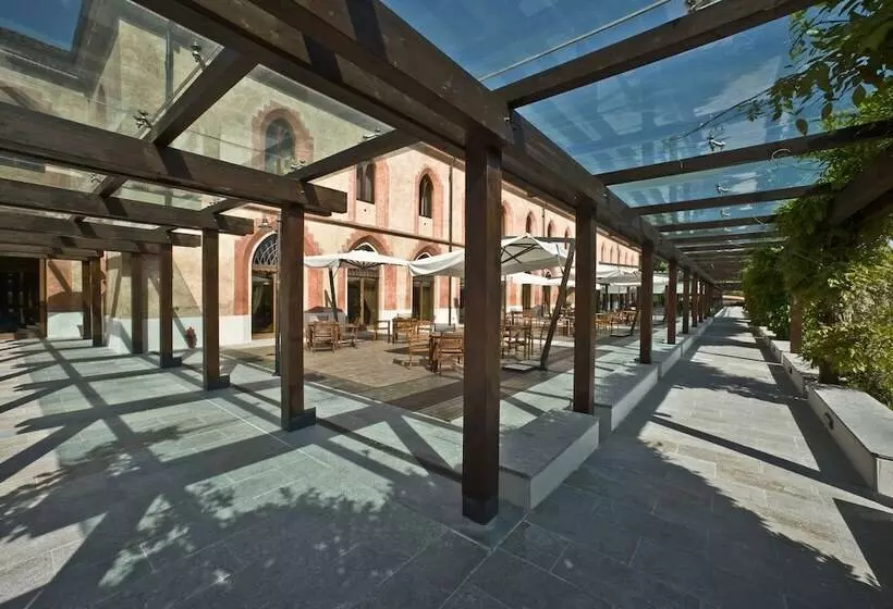 Отель Albergo Dell Agenzia