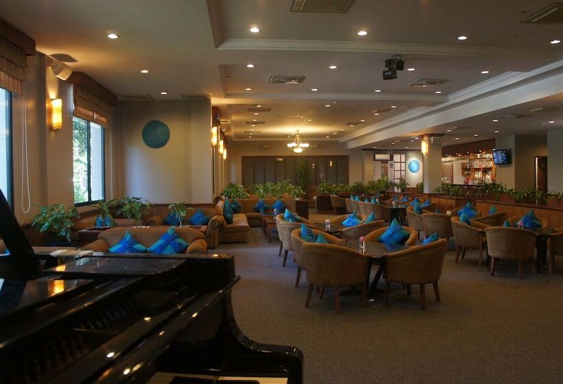 ホテル Angkor Howard