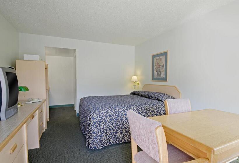 Hotel Canada S Best Value Desert Inn & Suites