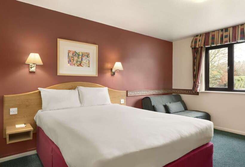 Hotel Days Inn Michaelwood M5