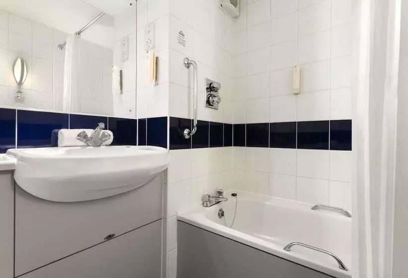 酒店 Days Inn Michaelwood M5