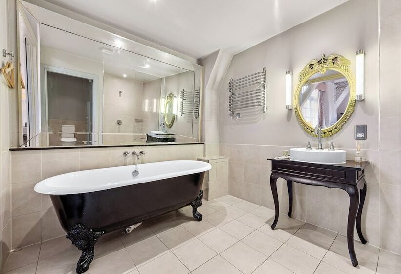 Hotel Harte And Garter