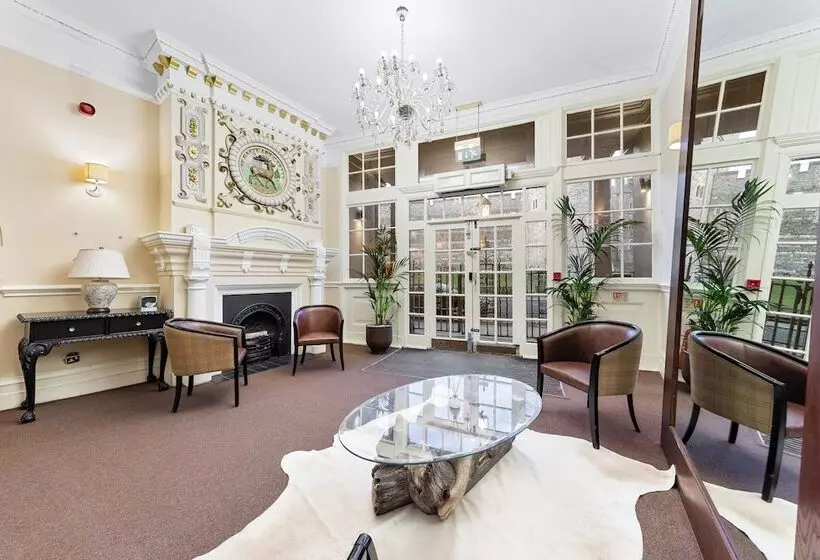 فندق Harte And Garter