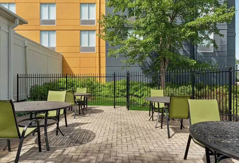 Отель Hilton Garden Inn Kitchener/cambridge