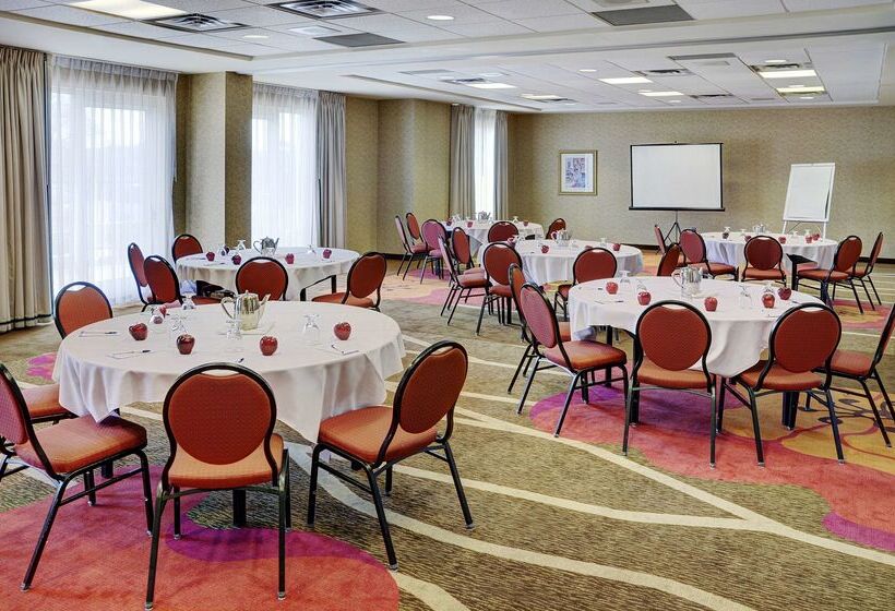 호텔 Hilton Garden Inn Kitchener/cambridge