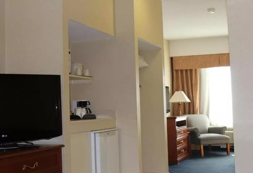 Holiday Inn Express Hotel & Suites Barrie, An Ihg