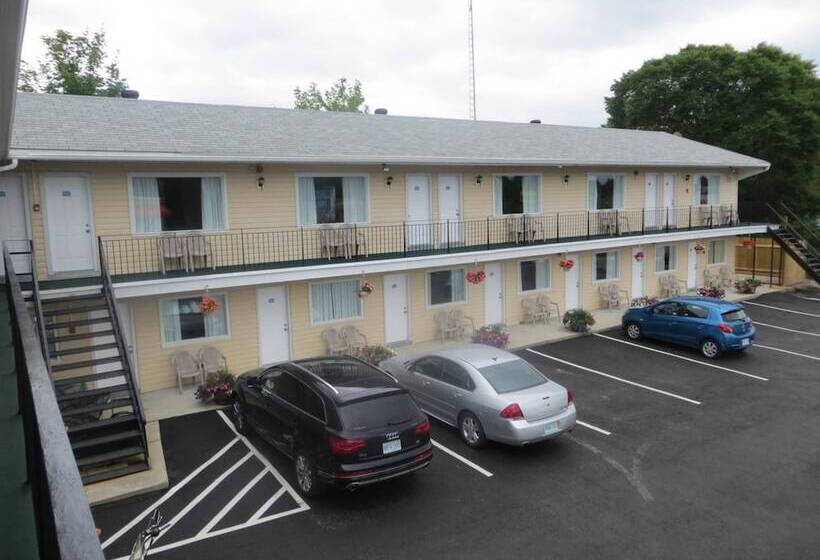 فندق Huntsville Inn