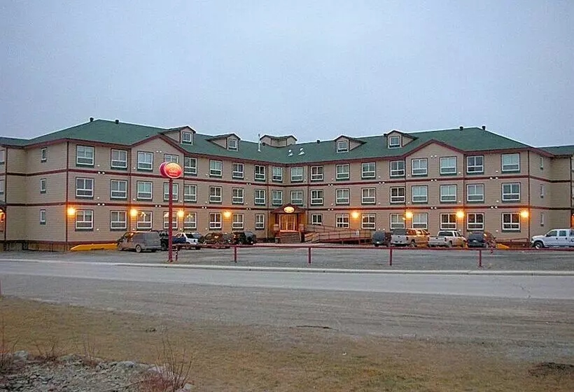酒店 Inuvik Capital Suites