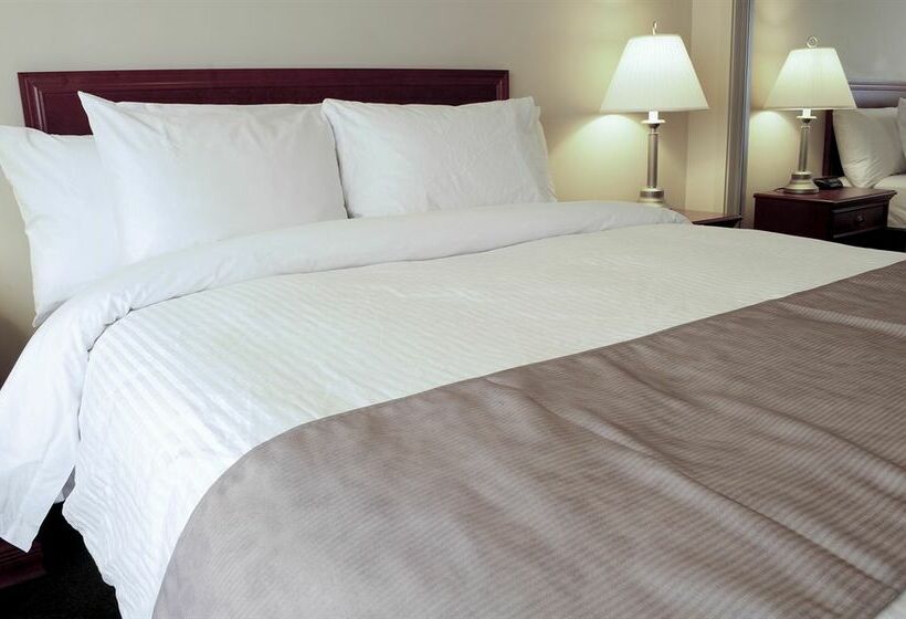 هتل Inuvik Capital Suites