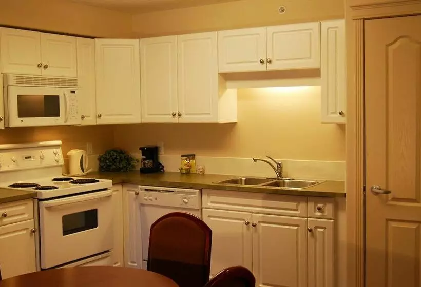 酒店 Inuvik Capital Suites