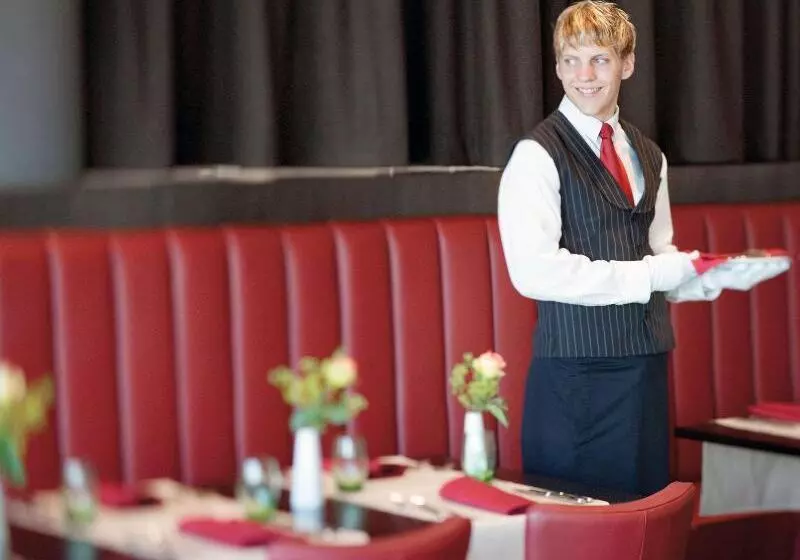 Mövenpick Hotel Frankfurt City Messe