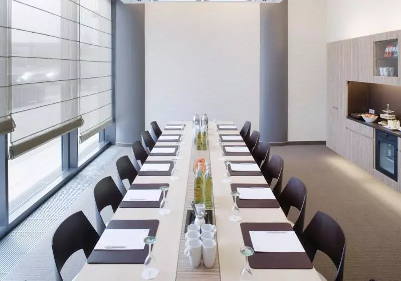 Mövenpick Hotel Frankfurt City Messe