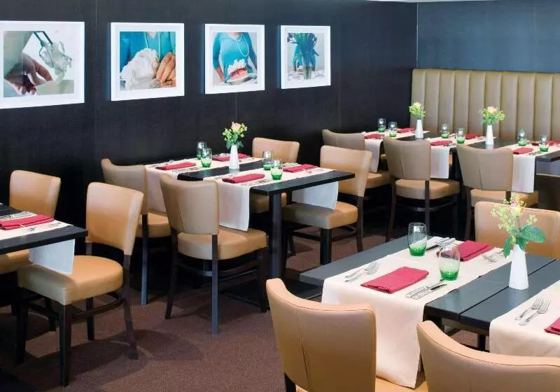 Mövenpick Hotel Frankfurt City Messe