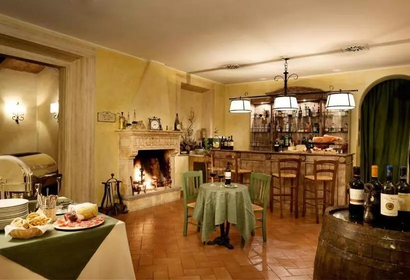 هتل Selva Candida