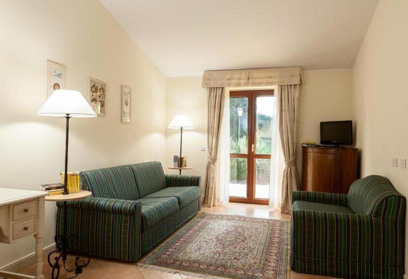 هتل Selva Candida