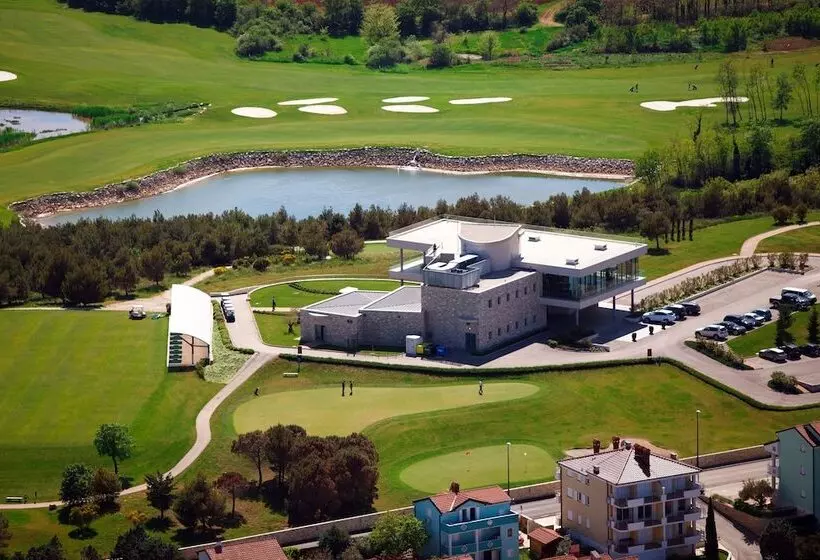 Отель Skiper Resort Savudrija