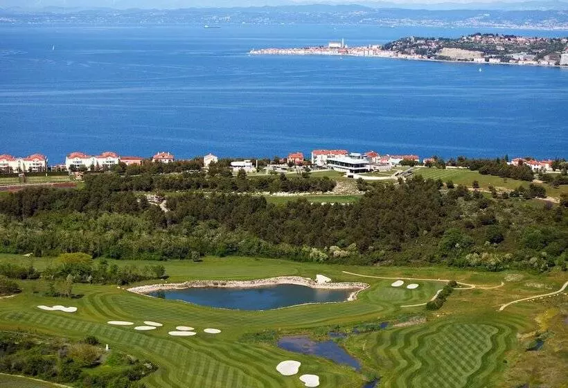 Отель Skiper Resort Savudrija