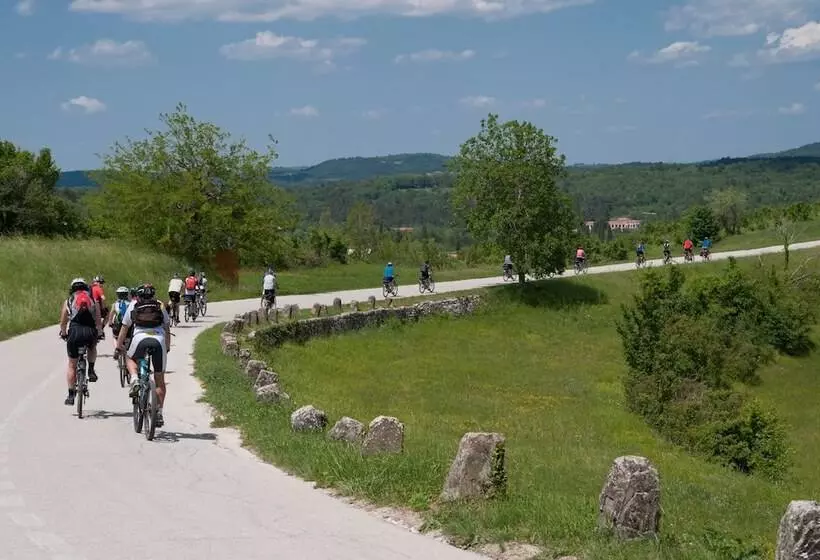 Отель Skiper Resort Savudrija