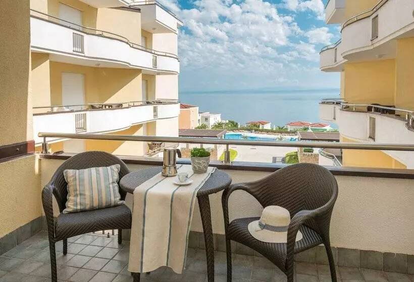 Отель Skiper Resort Savudrija