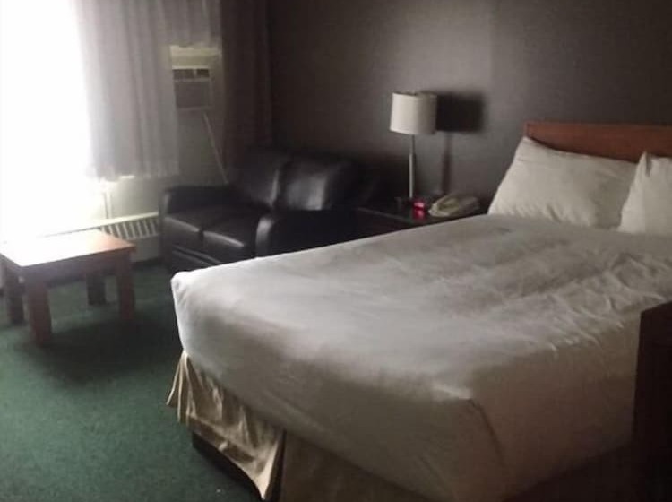 Отель Slave Lake Inn & Conference Centre