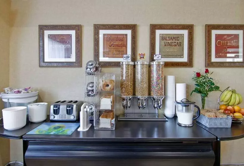 בית מלון כפרי Travelodge By Wyndham Trenton