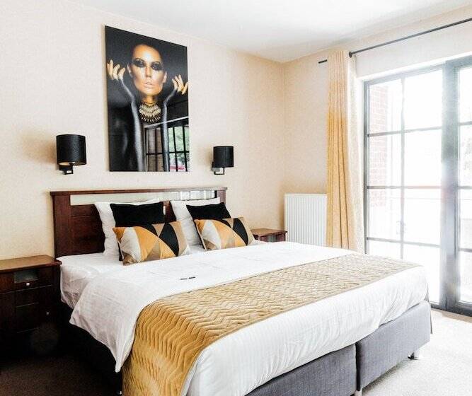 هتل Turnhout City