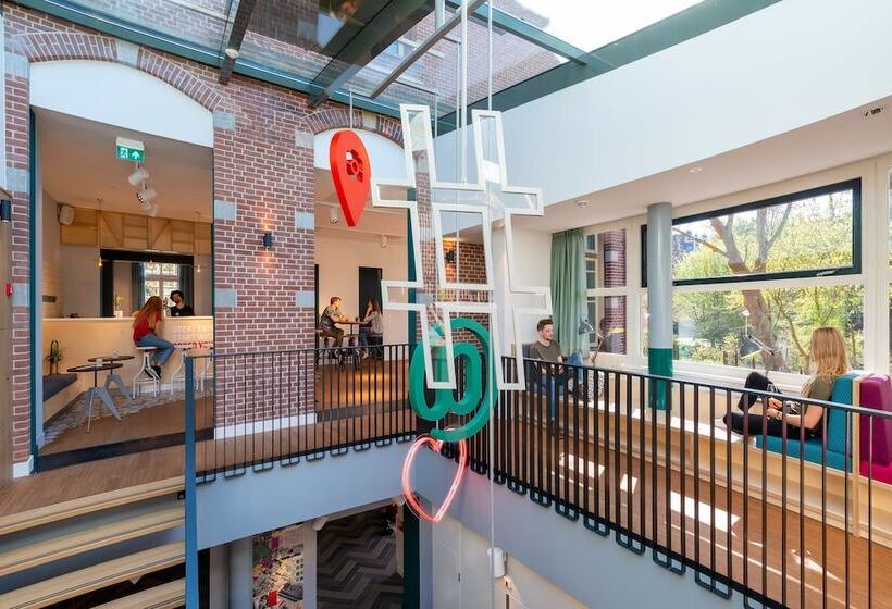 Stayokay Hostel Amsterdam Vondelpark