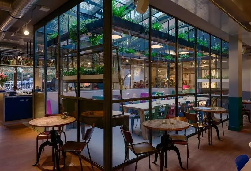 Stayokay Hostel Amsterdam Vondelpark