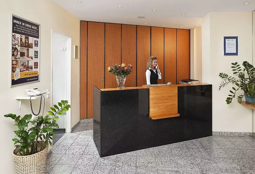 בית מלון כפרי Comfort  Ulm Blaustein