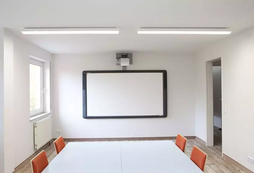 בית מלון כפרי Comfort  Ulm Blaustein