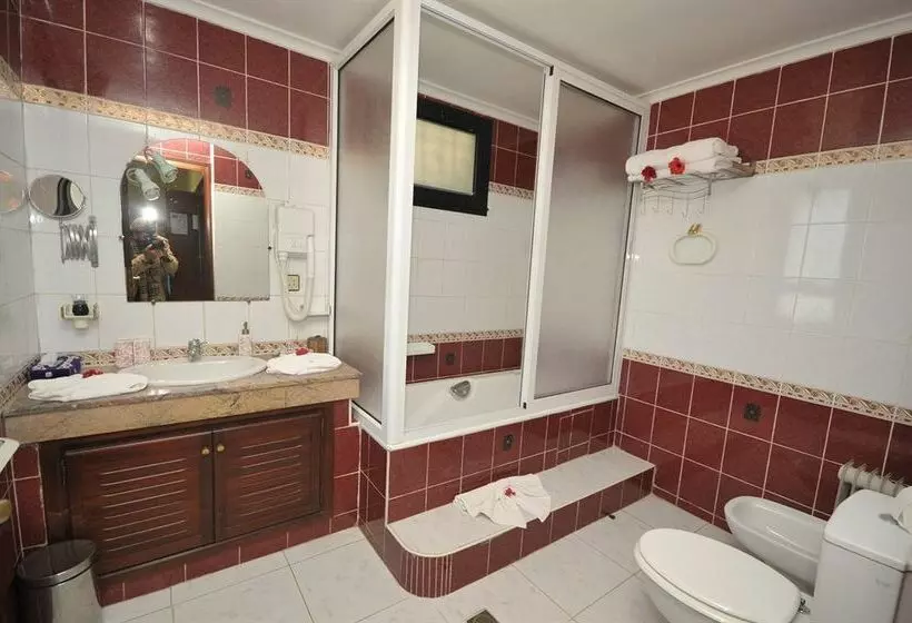 Dar Nilam (Casa de Huespedes)