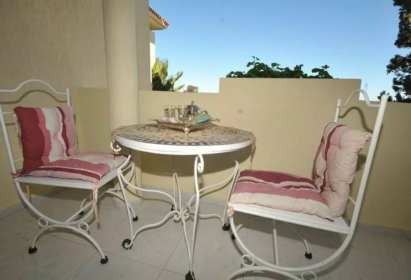 Dar Nilam (Casa de Huespedes)