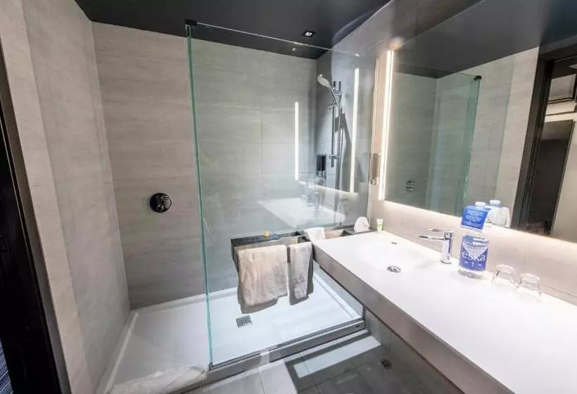 Grand Times Hotel – Aeroport De Quebec