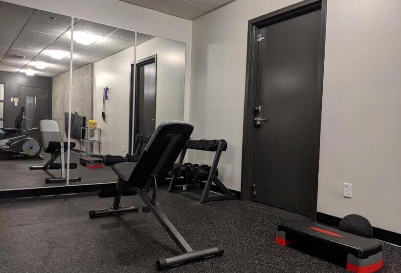 Grand Times Hotel – Aeroport De Quebec