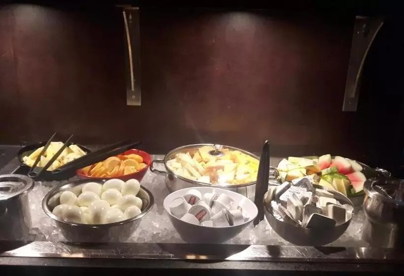 Grand Times Hotel – Aeroport De Quebec