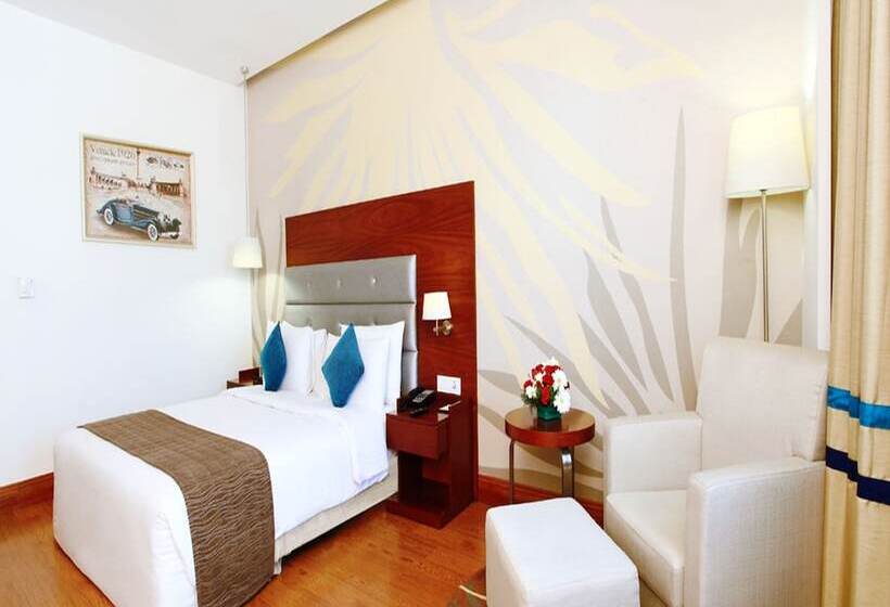 בית מלון כפרי Abu Palace   Chennai