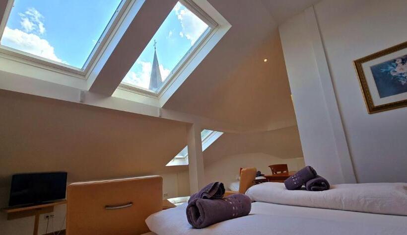 فندق Am Markt Bacharach