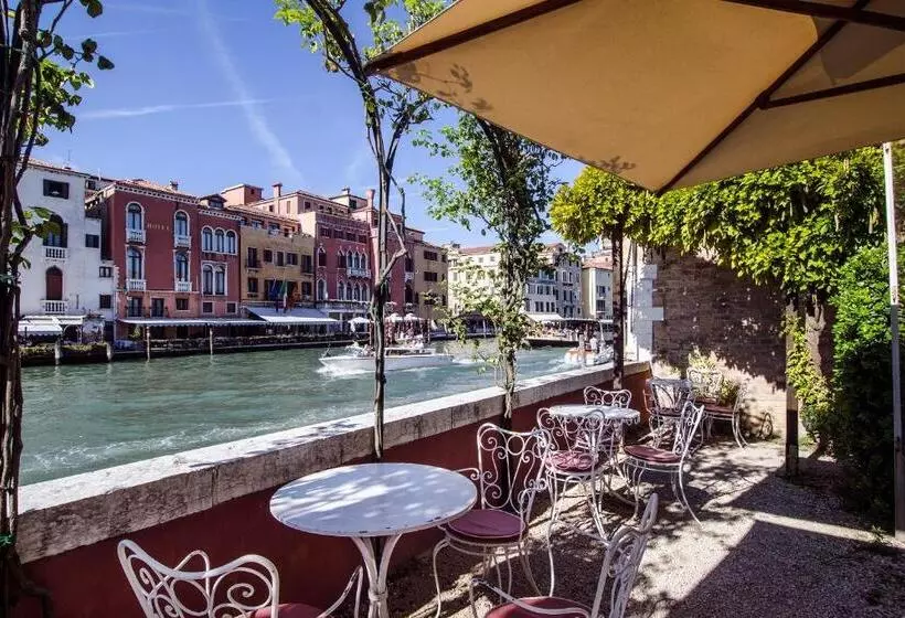 هتل Ca  Nigra Lagoon Resort